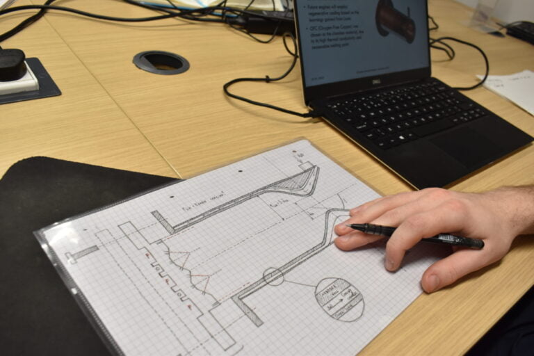 Detailed drawings of the Louis engine